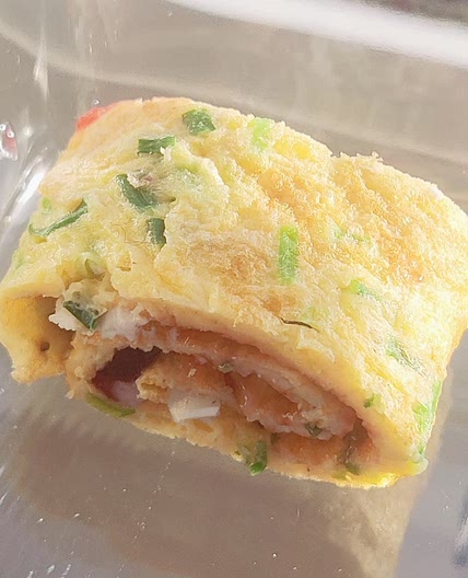 Egg wraps met geitenkaas en jam