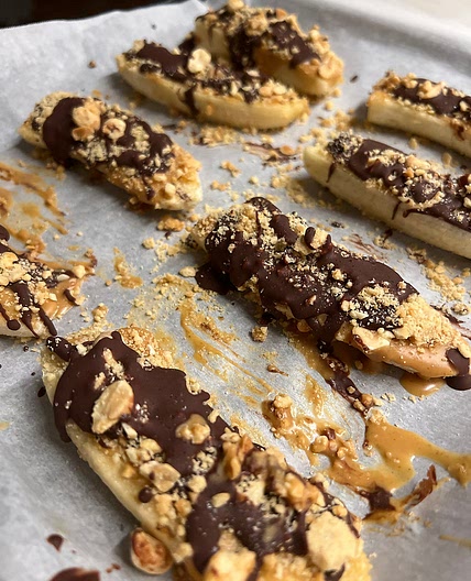 Frozen Banana Snickers Recipe
