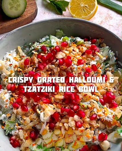 Crispy grated halloumi & Tzatziki rice bowl