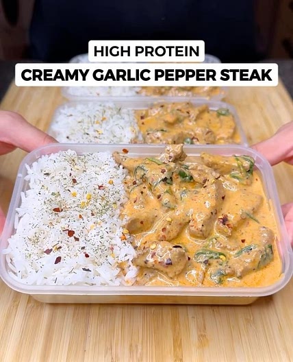 High Protein Creamy Garlic Pepper Steak! ONLY 541 Calories🧀🧄🥩