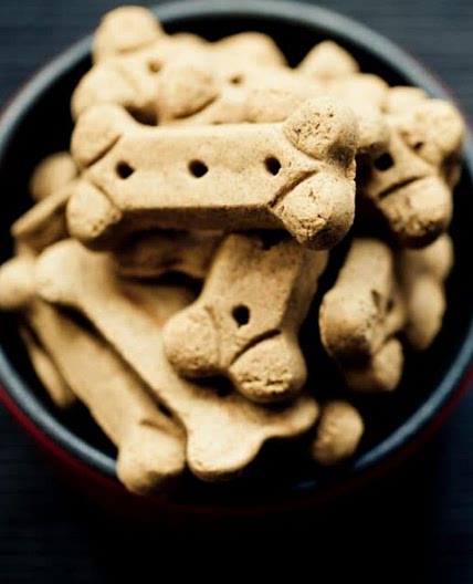 Homemade Peanut Butter Cheerio Dog Treats - Bitz & Giggles