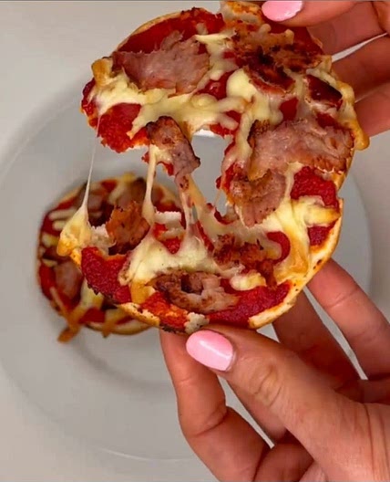 Pizza Bagels