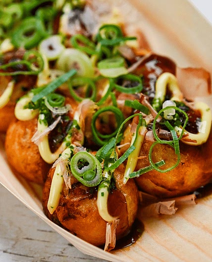 Japanese Fried Octopus Balls (Takoyaki)