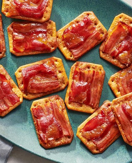Brown Sugar Bacon Crackers