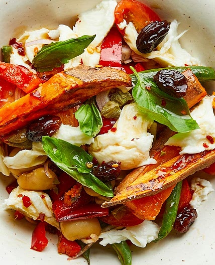 Mozzarella, Tomato & Charred Green Bean Salad