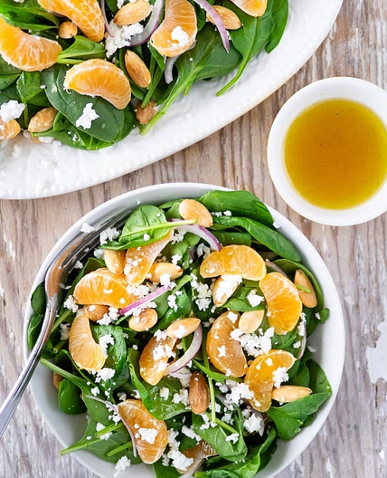 Spinach clementine salad (Jamie Oliver)