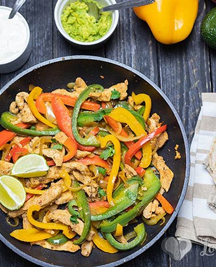Super Easy Chicken Fajitas {Low Carb, Keto, Paleo Recipe}