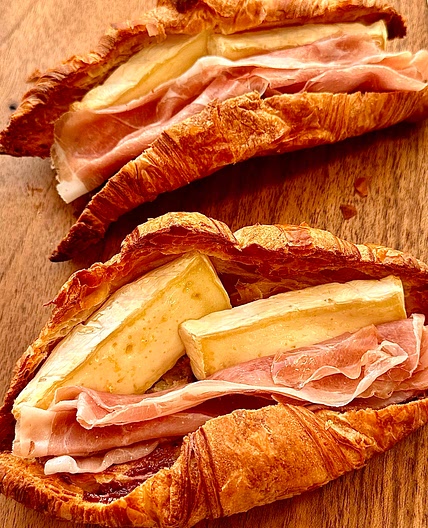 Crispy Brie and Ham Croissants 