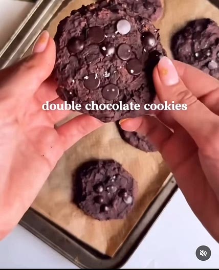 PROTEIN DOUBLE CHOCOLATE COOKIES