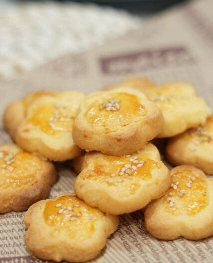Salted Egg Yolk Cookies