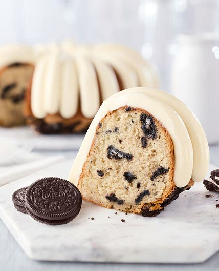 D'licious Cookies & Cream Bundt Cake