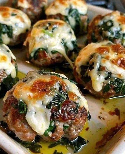 Spinach garlic and mozzarella meatballs