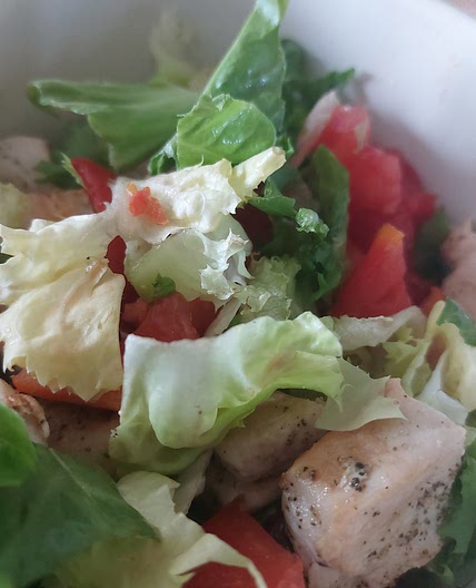 Salad - Grilled chicken and tomates