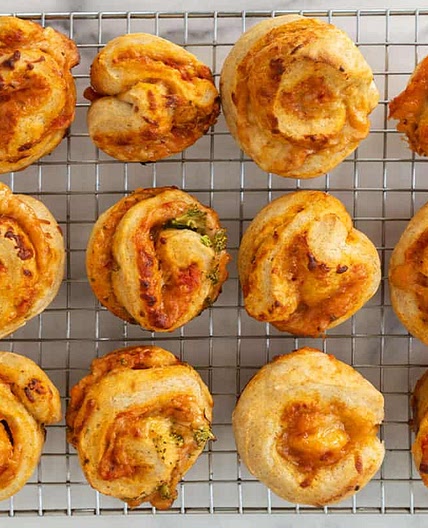 Favorite Pizza Rolls (with Veggies)