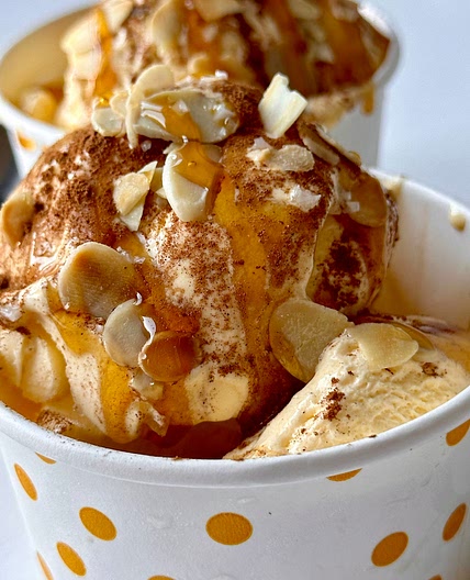 Cinnamon Ice cream Sundae 
