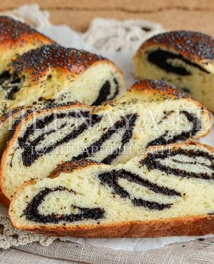 Пасхальная маковая плетенка