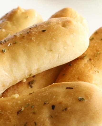 Copycat Olive Garden Breadstick Recipe
