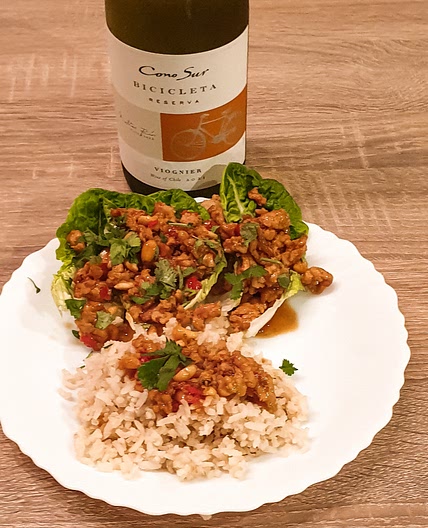 Tacos de salade au poulet haché