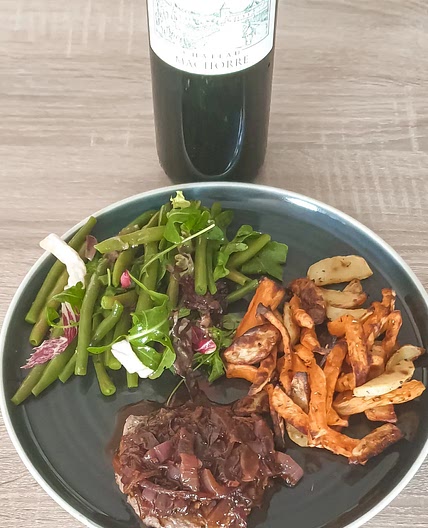 Steak haché au jus d’oignon