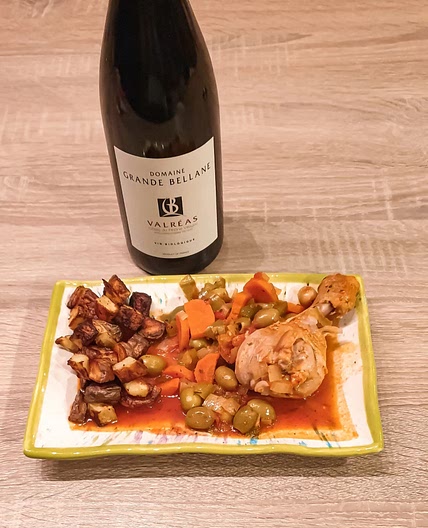 Mijoté de poulet à la catalane et patatas bravas