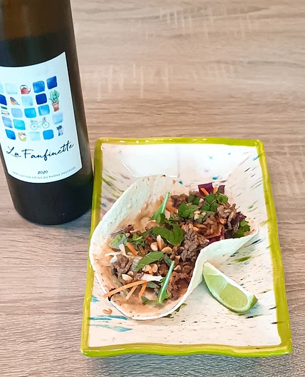 Tortillas au bœuf haché mariné à l'asiatique avec gingembre et citron vert