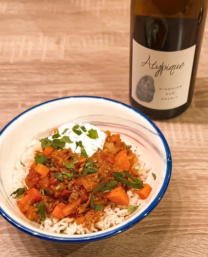 Curry au bœuf haché & riz brun carotte et yaourt