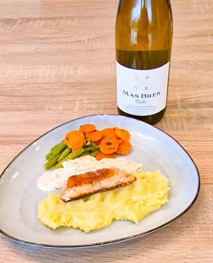 Saumon au four et sauce crémeuse à l'aneth