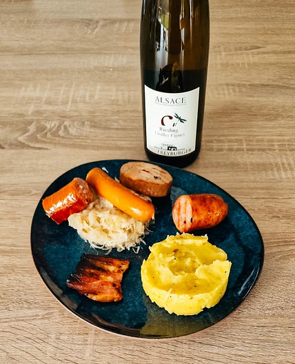 Choucroute  avec une purée de pomme de terre