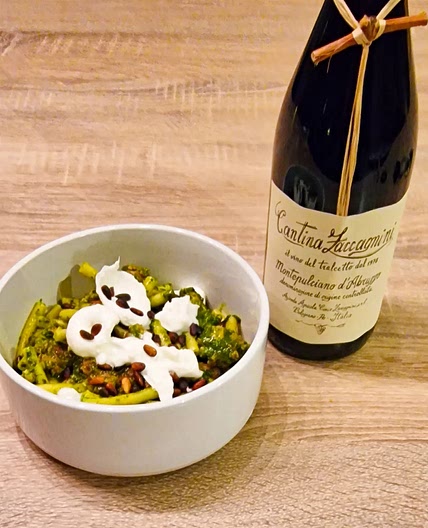 Pennes au pesto d’épinards et chair à saucisse au fenouil selon la recette de @fouettmagic ?
