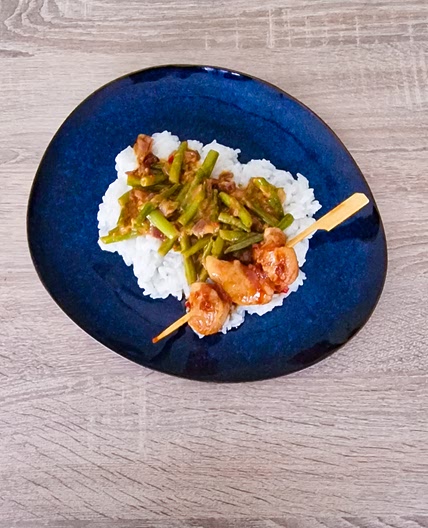 Filet de dinde saté et haricots braisés au lait de coco