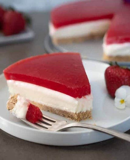 No Bake Fresh Strawberry Cheesecake