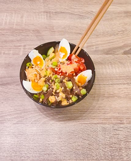 Bowl bulgogi aux émincés de steak et légumes