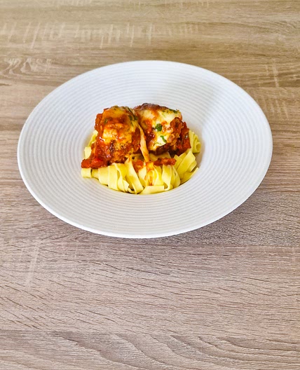 Polpettes de dinde gratinée à la tomate