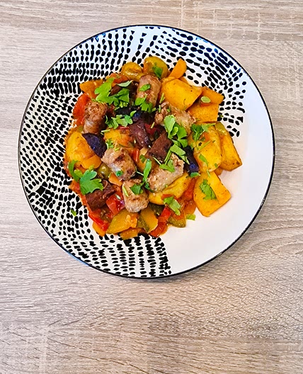 Poêlée de pomme de terre, chorizo, poivrons, carottes, courgette