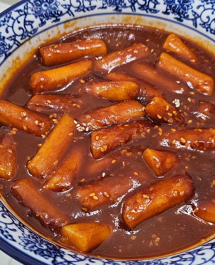 Tteokbokki (korean rice cakes)
