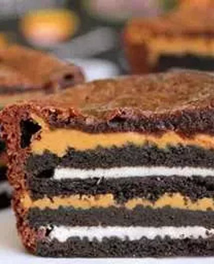 Brownie Cupcakes with Oreo Centers
