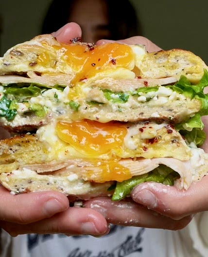 High Protein breakfast bagel