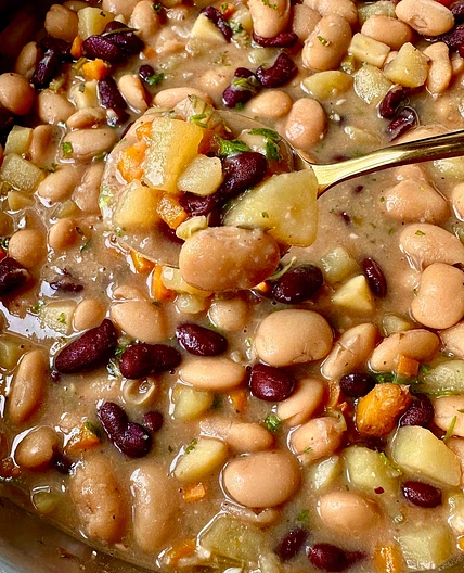 Garlic and Bean Stew 