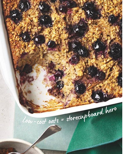 Blueberry and banana baked oats