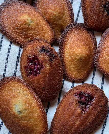Blackberry madeleines 💙