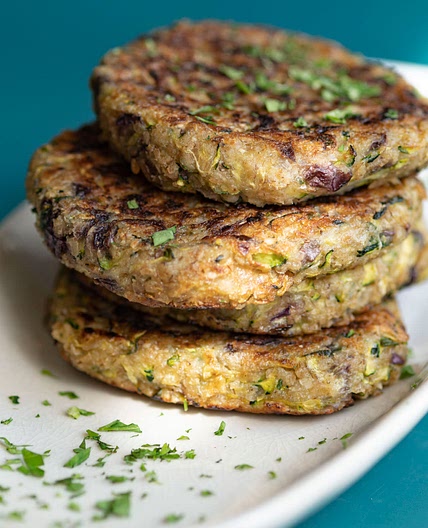 Frittelline di avena, zucchine e carote con fontina
