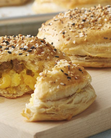 Freezer-Friendly Everything Bagel Biscuit Bombs