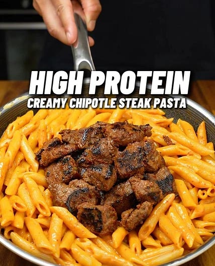 High Protein Creamy Chipotle Steak Pasta!🔥🥩