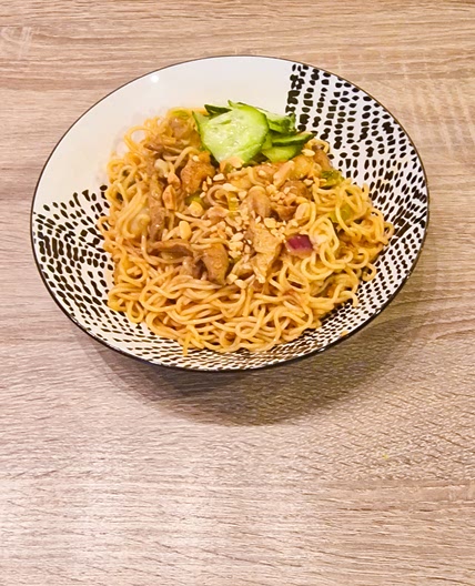 Nouilles sautées au poulet sauce teriyaki