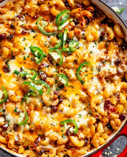 Ground Beef Chili Mac 'N' Cheese