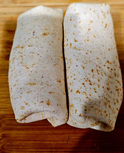 Low-carb breakfast burrito