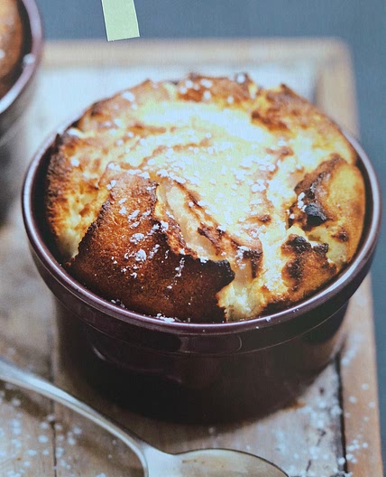 Soufflé met amandelen en ricotta