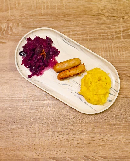 Mijoté de chou rouge à la pomme et saucisses de poulet