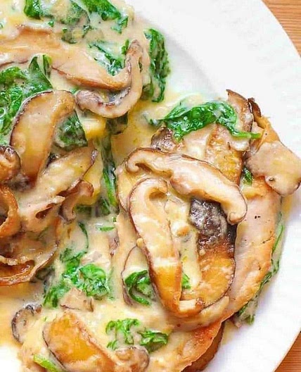 Creamed Spinach & Mushroom Smothered Chicken