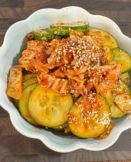 Super Easy Kimchi Cucumber Salad✨
